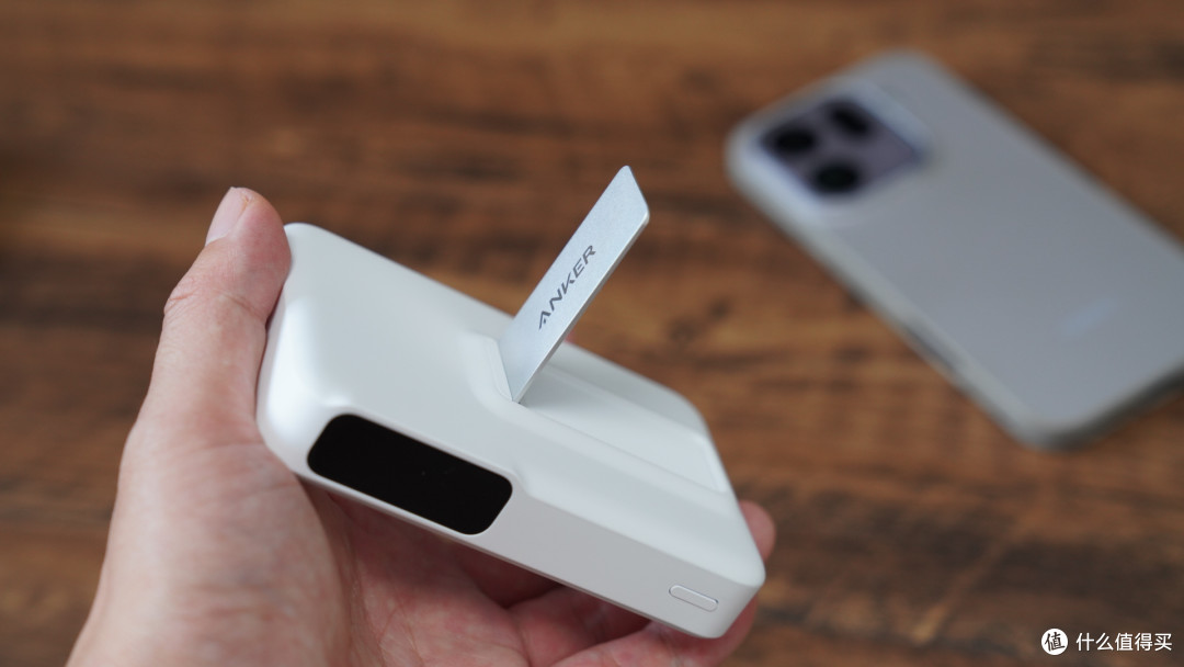 苹果全家桶用户冲!Anker Prime三折叠风冷无线充+磁吸充电宝分享