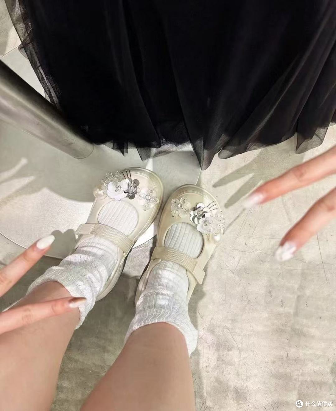 谁把芭蕾温柔感焊在洞洞鞋上了✨MIO芭蕾洞洞鞋真的戳中少女心