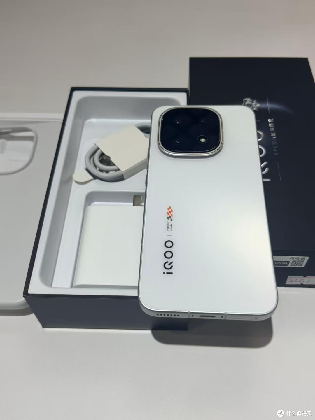 这次拿到的 iQOO 15, 2026 上半年 vivo
