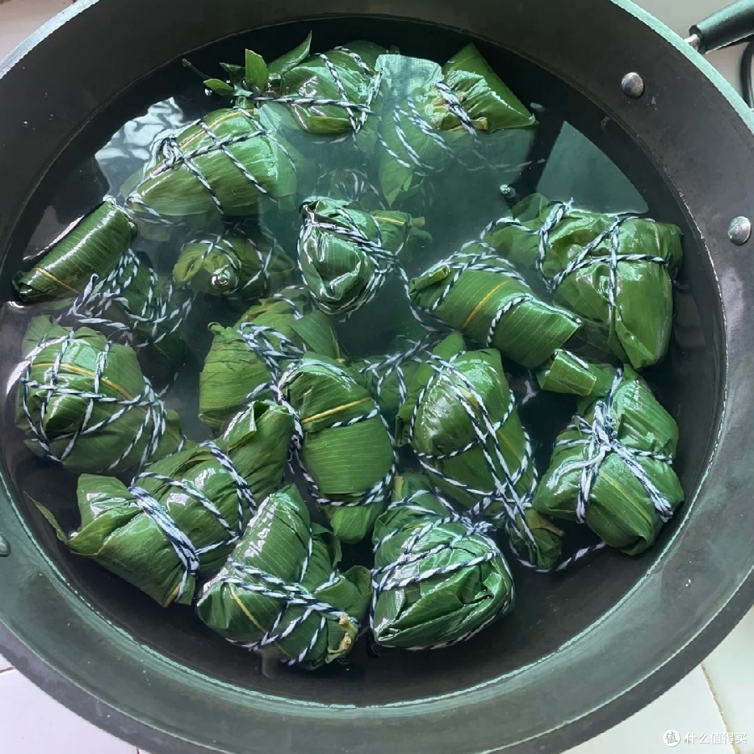 🔥新手小白也能 10 分钟包出完美粽子!零失败不漏水不散架