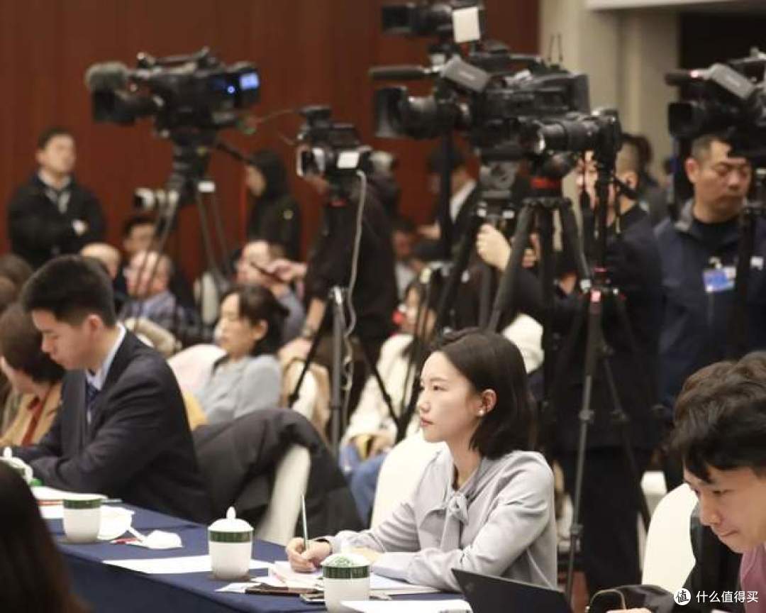 2026时政记者做采访素材整理,如何音频转文字怎么选