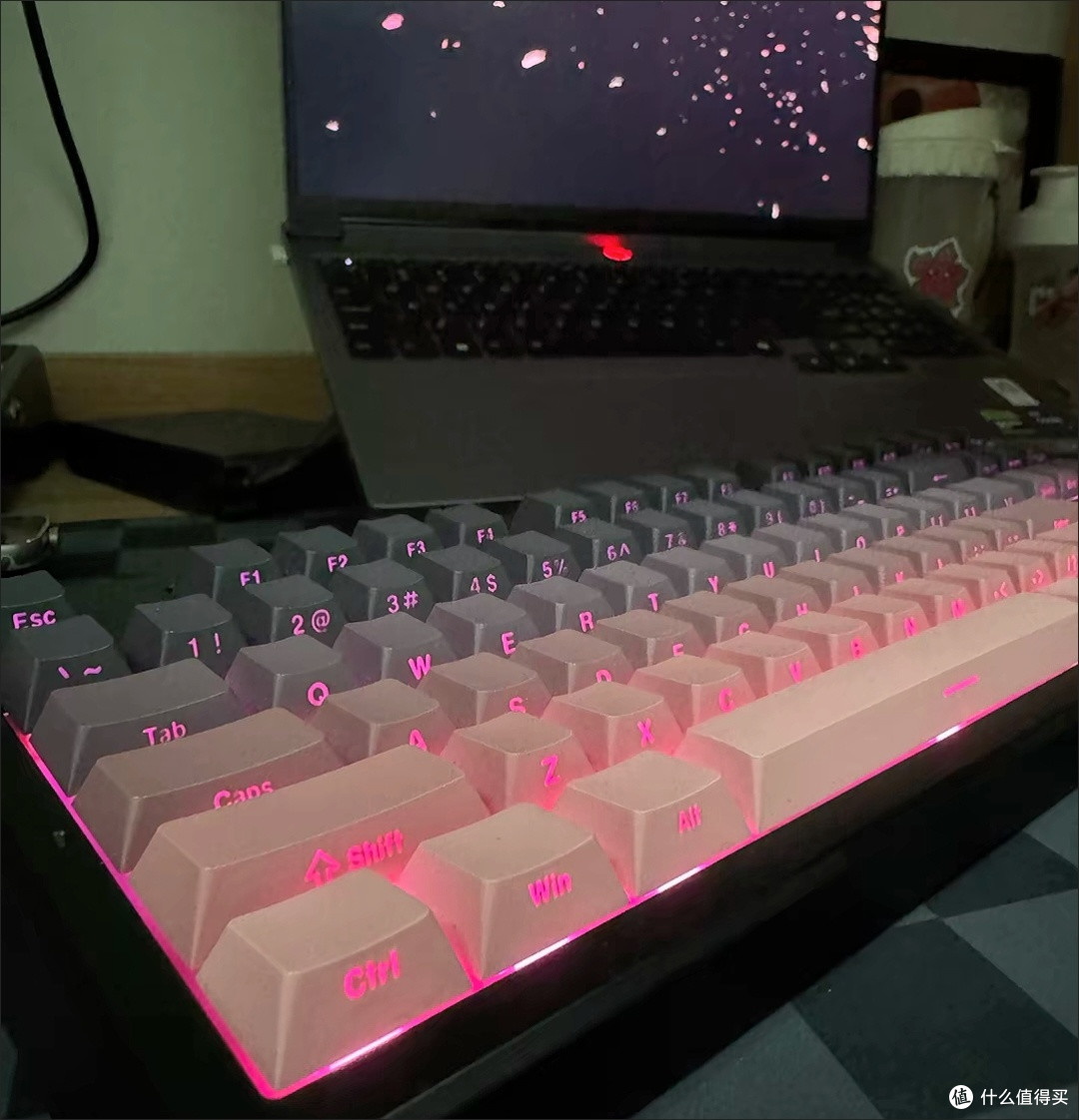 前行者X87 Ultra，续航长手感佳的入门机械键盘