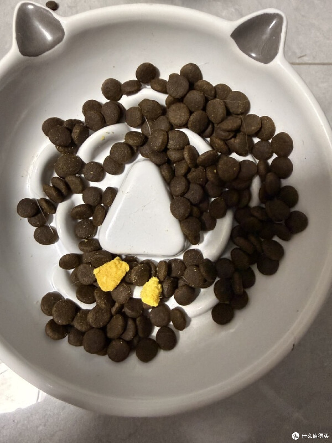 挑嘴猫终于爱上了这款鲜肉粮