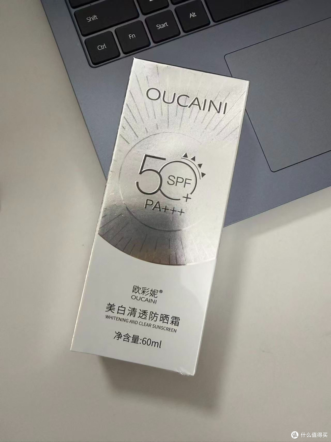 贵州瀑布溶洞实测!水汽熏蒸不花妆,避暑旅游也得防晒