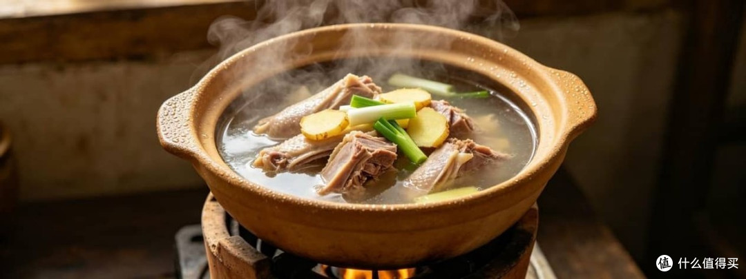 天热没胃口不用愁，鸭肉一炖香满屋，清热祛湿补营养
