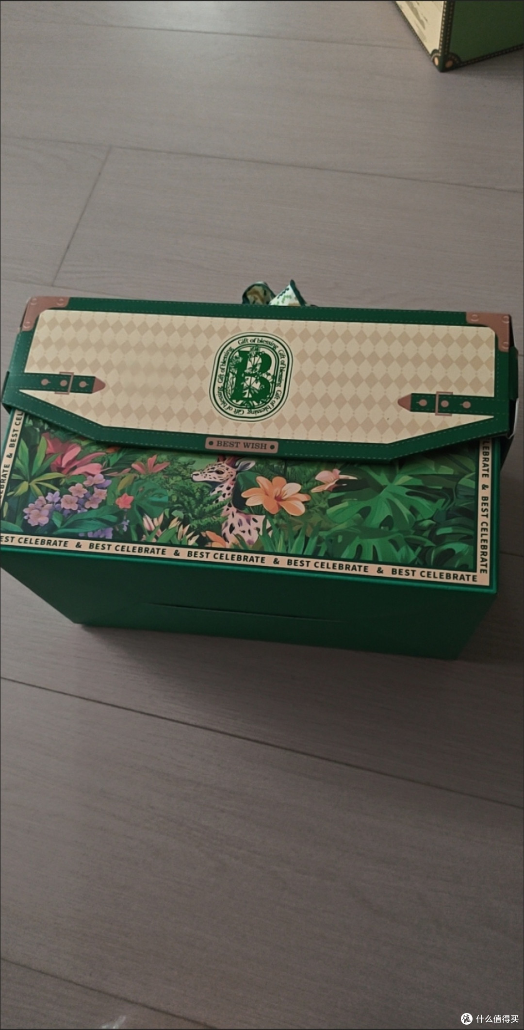 绿茶粽子组合礼盒:商务送礼新选择