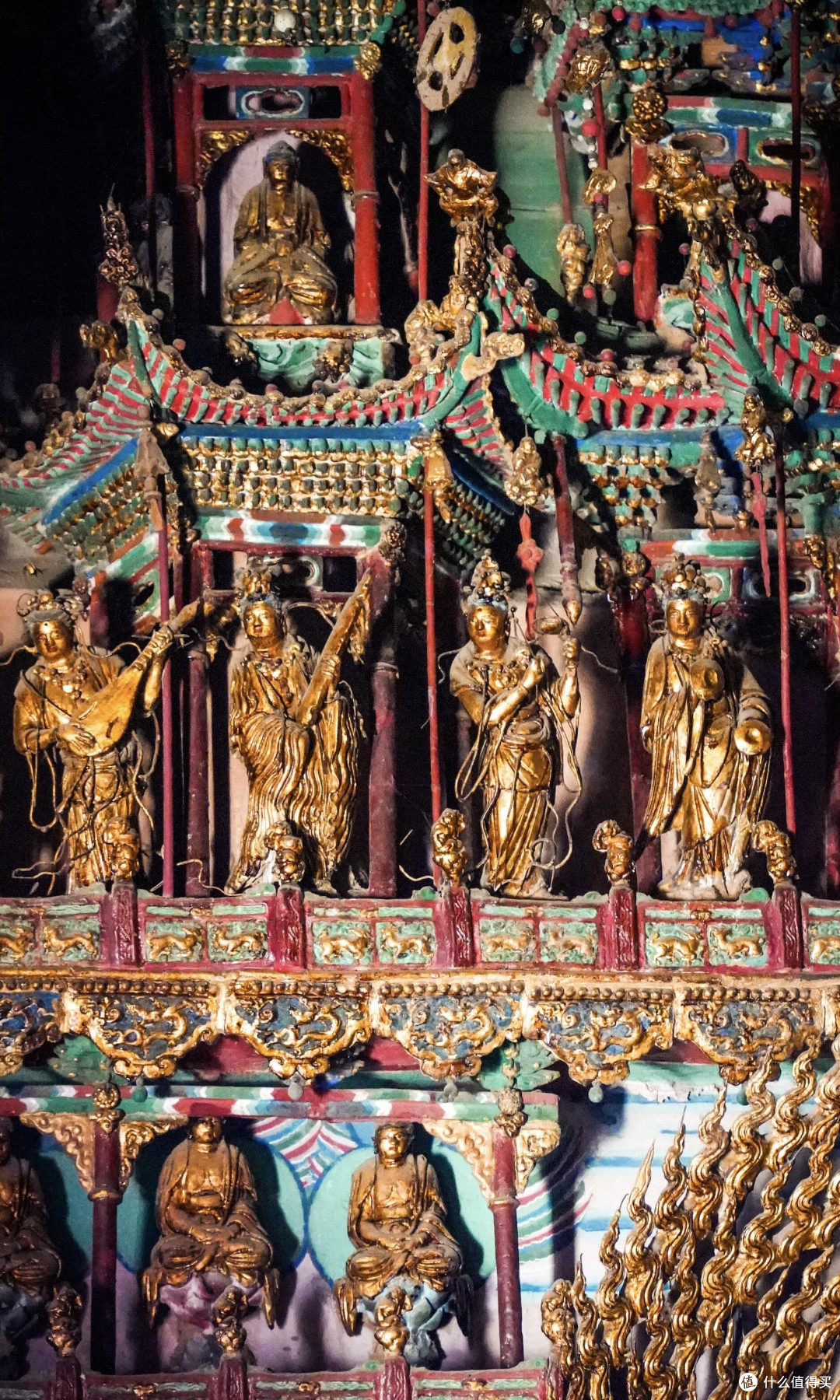 古寺悬塑:现代特效与古代匠心的碰撞