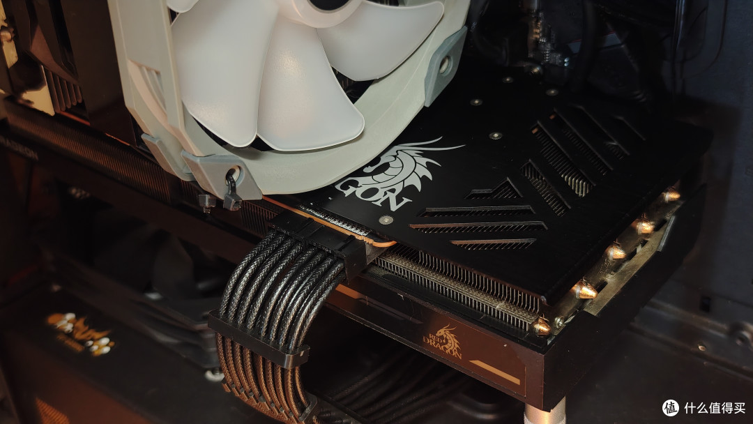 性能超RTX5060ti？某鱼1650块箱说全撼讯红龙RX6800XT开箱晒个单