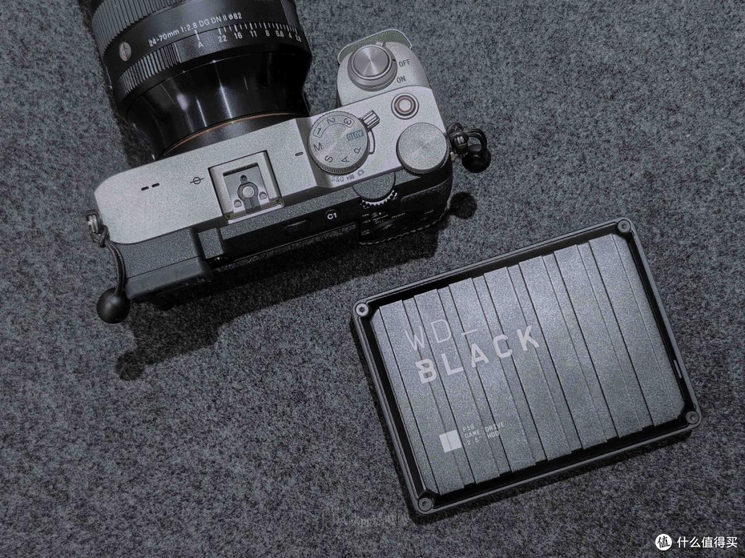 容量可以不焦虑——西部数据WD_BLACK™ P10移动硬盘体验感