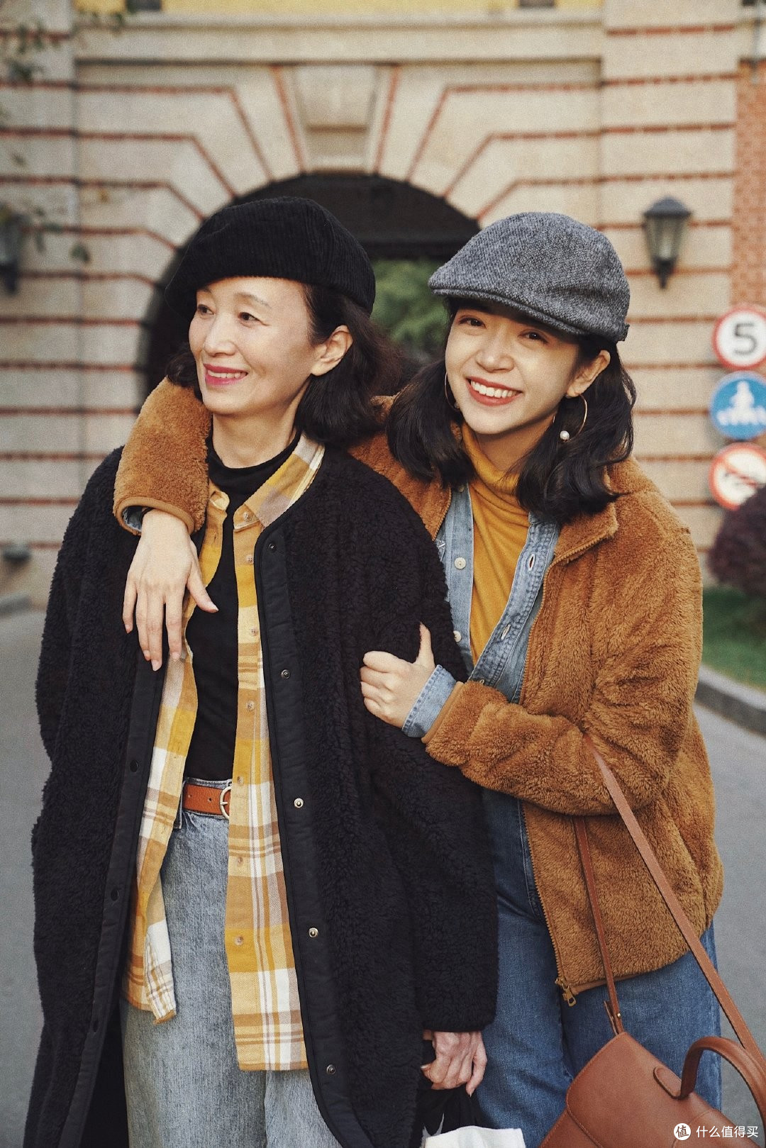 五六十岁的女人,要劝你多戴贝雷帽,看三木妈妈就知道,太洋气了
