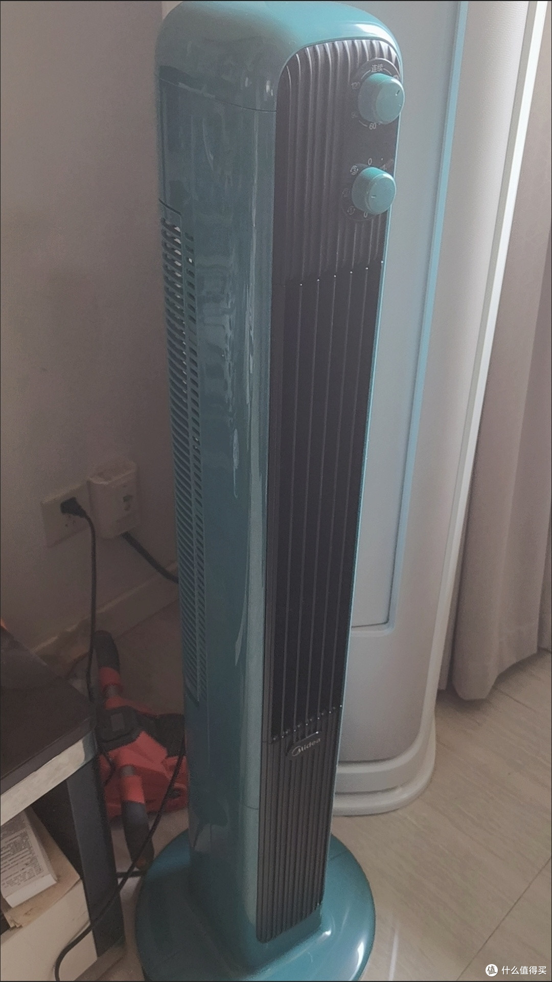 TCL风扇：静音舒适节能