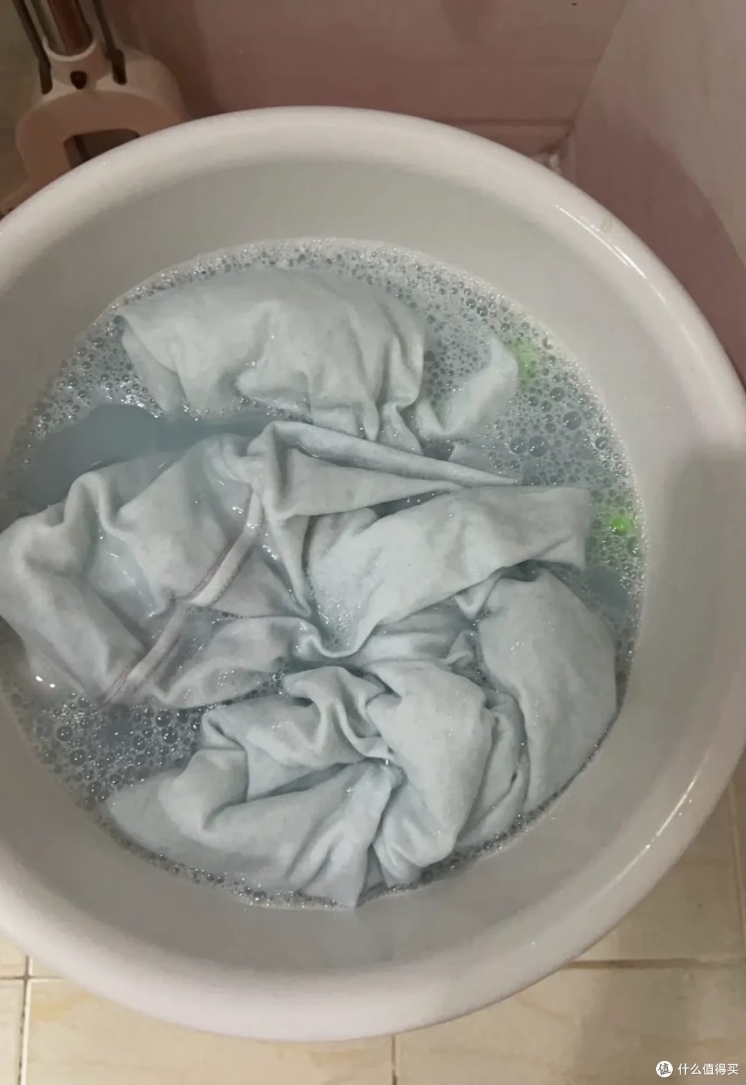消毒液和洗衣液能不能一起用？呃，用错居然会产生毒气