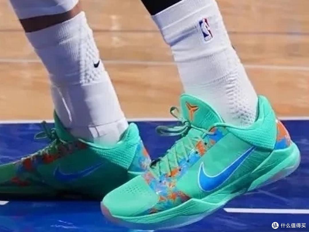 NBA总决赛看看球星都穿什么战靴,竟然全是钩子,618能蹲到好价吗