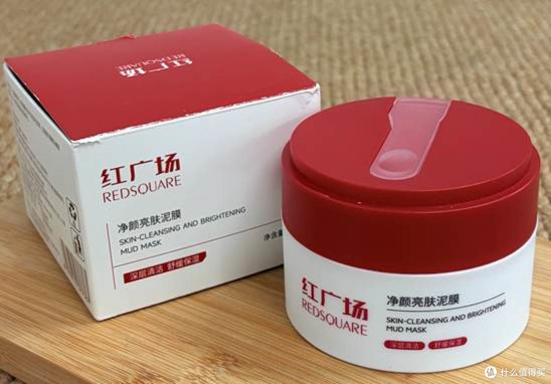 什么泥膜能解决卡粉脱妆？4款热门泥膜实测，养出持妆好肤质