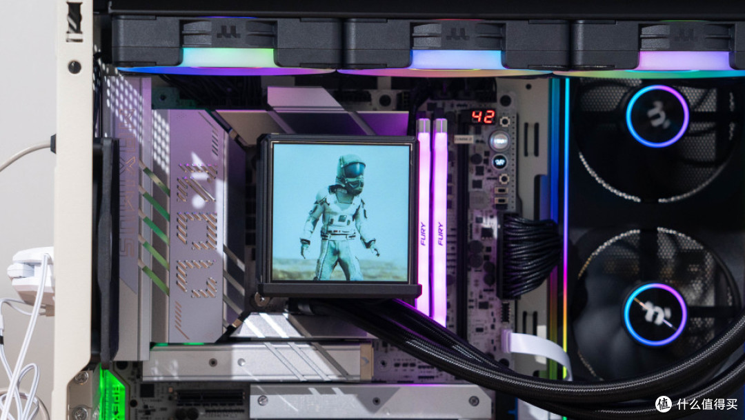 廉政主机VS复古主机:270K+ROG Z890 APEX+ TT Retro 360 TG装机