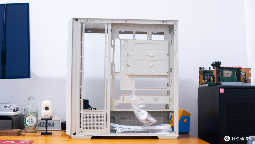 廉政主机VS复古主机:270K+ROG Z890 APEX+ TT Retro 360 TG装机