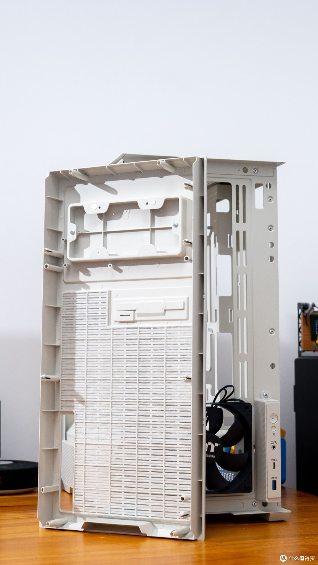 廉政主机VS复古主机:270K+ROG Z890 APEX+ TT Retro 360 TG装机