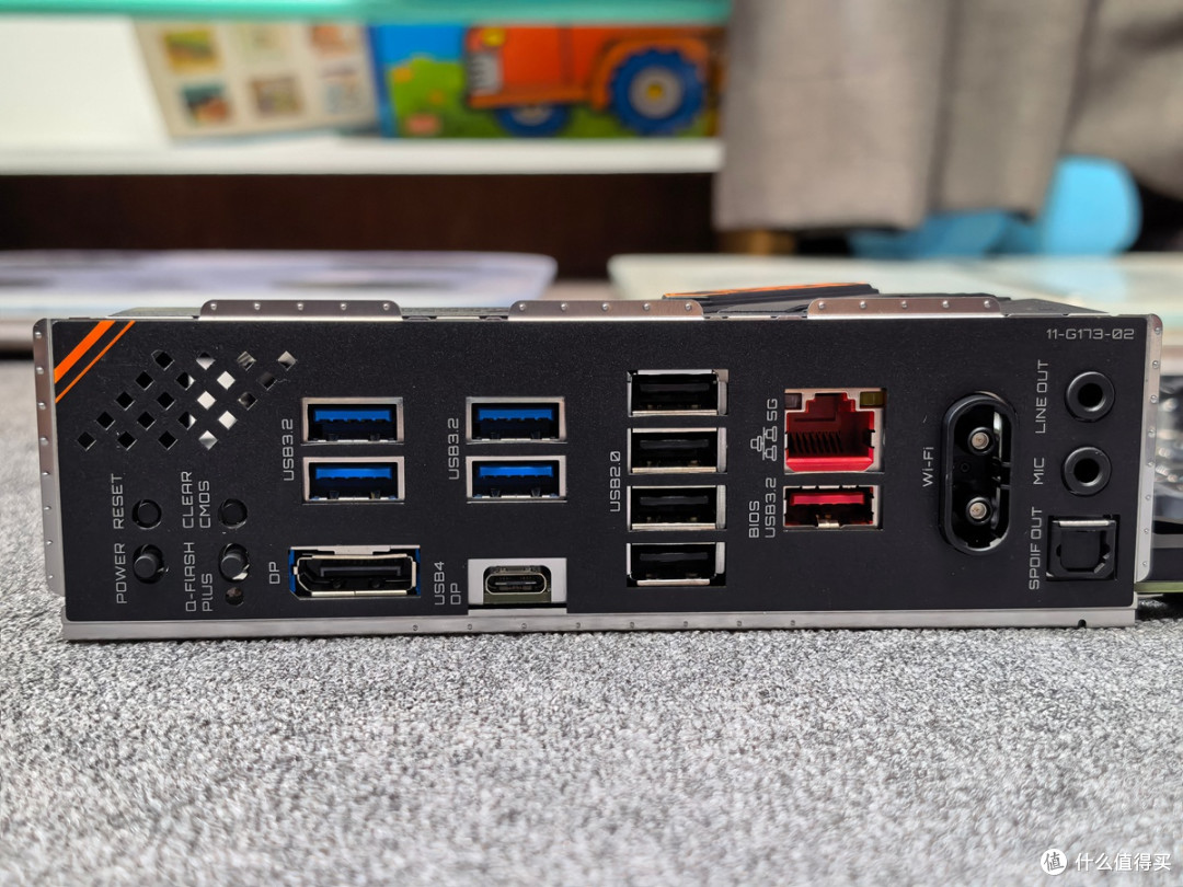 稳带270K Plus,技嘉Z890M战鹰DUO X主板解析&配置推荐