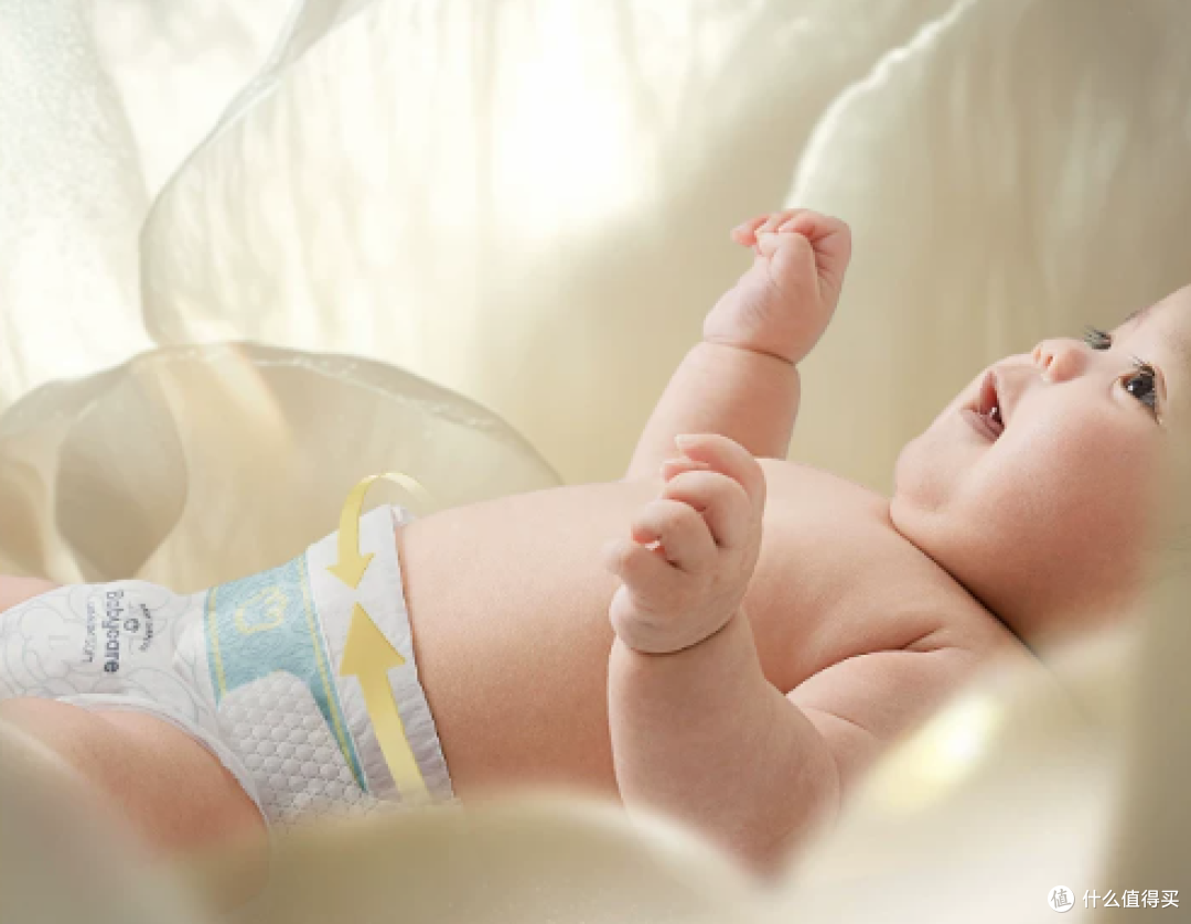 两款新生儿纸尿裤实测:Babycare金山茶与好奇小企鹅谁更高端?