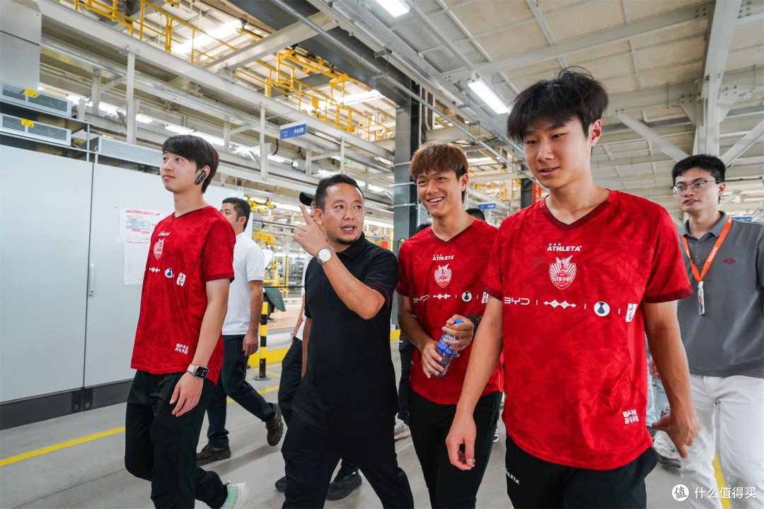 中国汽车与足球少年一路向前,终点远远不是当下