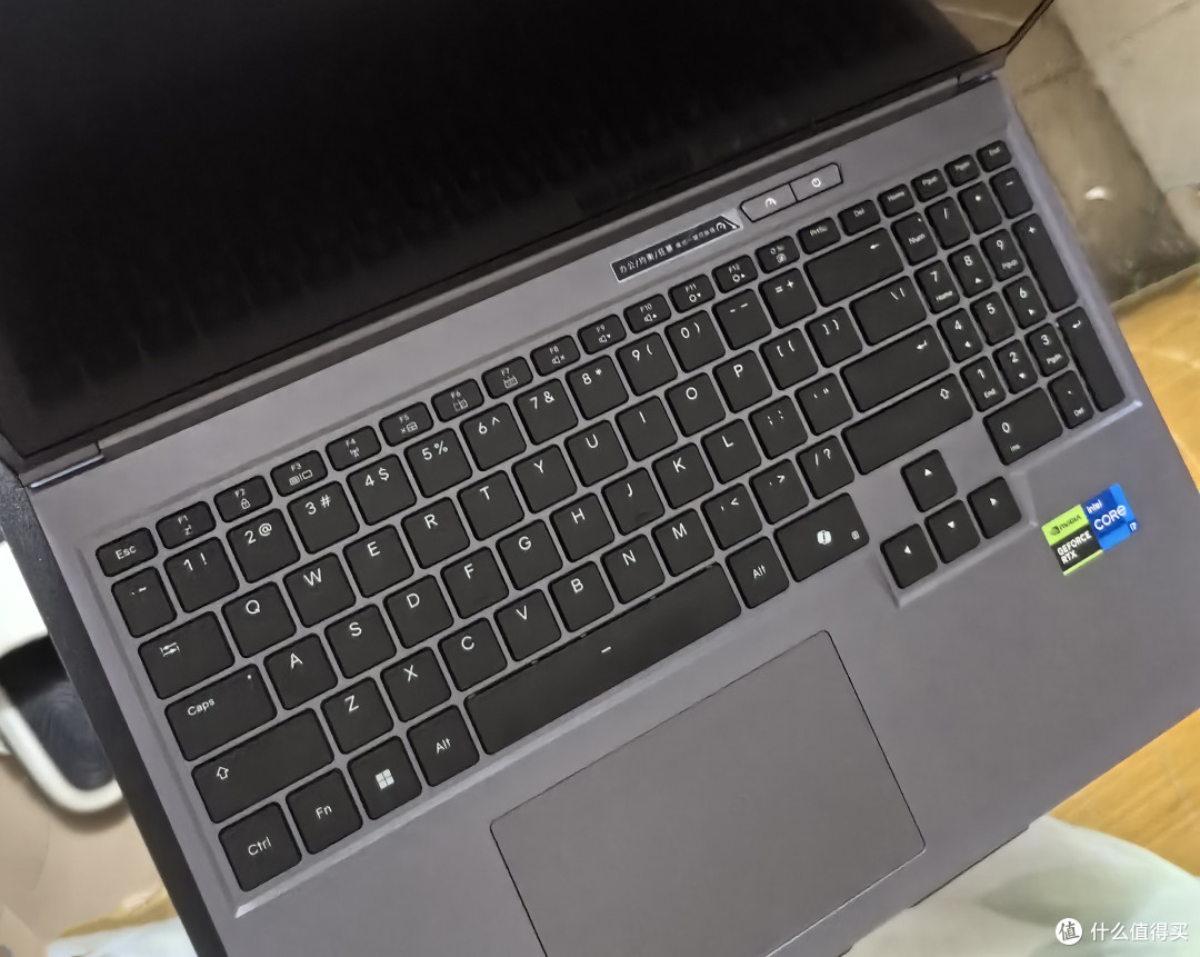 机械革命极光X 2026款换芯Ultra 7 251HX，性价比神话还能续写吗