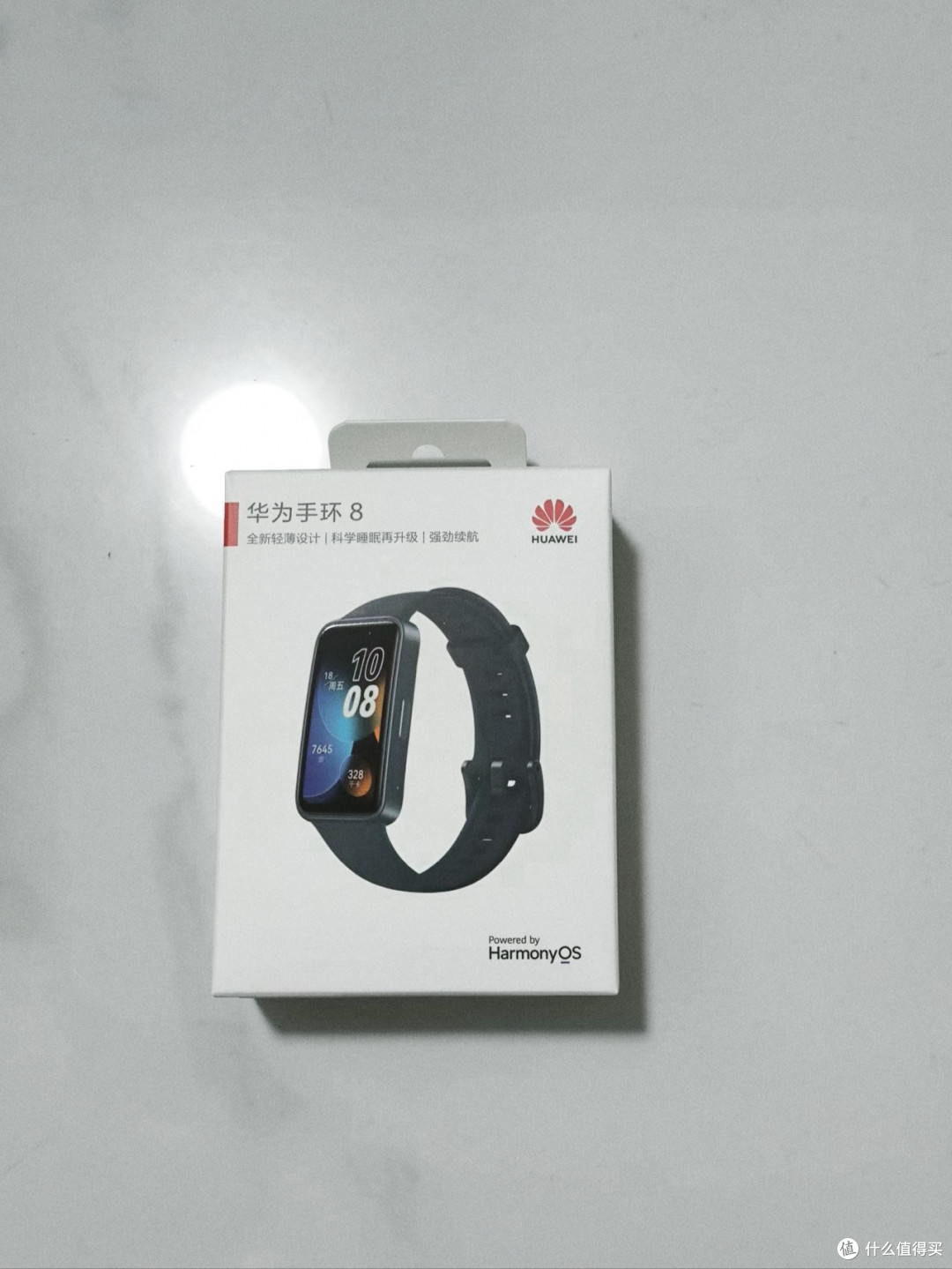 体验华为智能手环:轻巧舒适,健康管理更省心