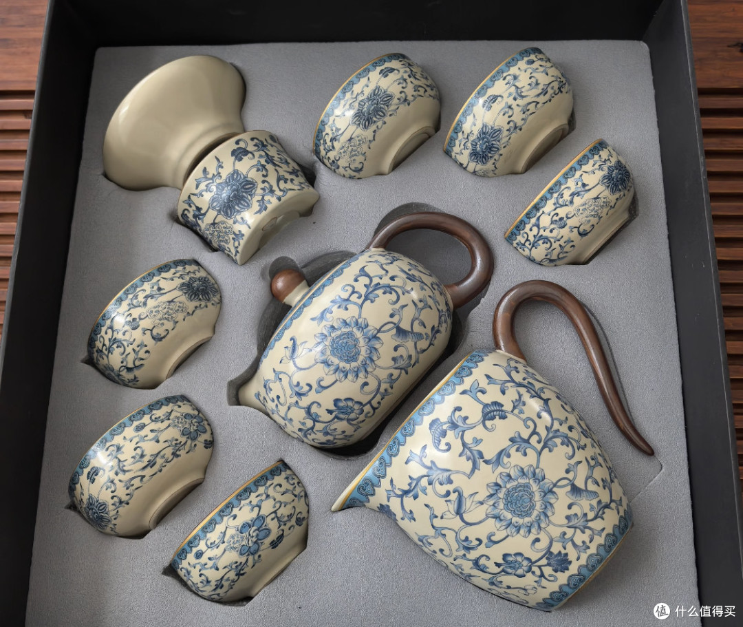茶香中的父子情:岁月的反差