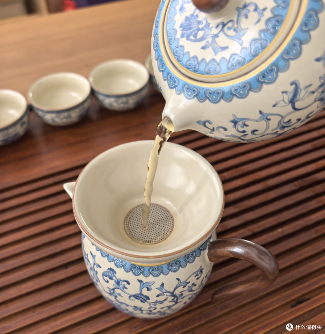 茶香中的父子情:岁月的反差