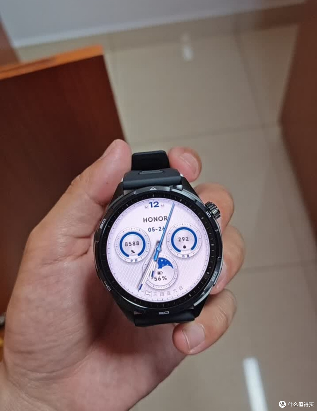 每日佩戴，爸爸离不开的荣耀手表6 Plus