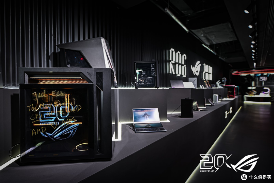 20年热血依然!ROG 20周年信仰开启,大上海邀你共赴信仰殿堂