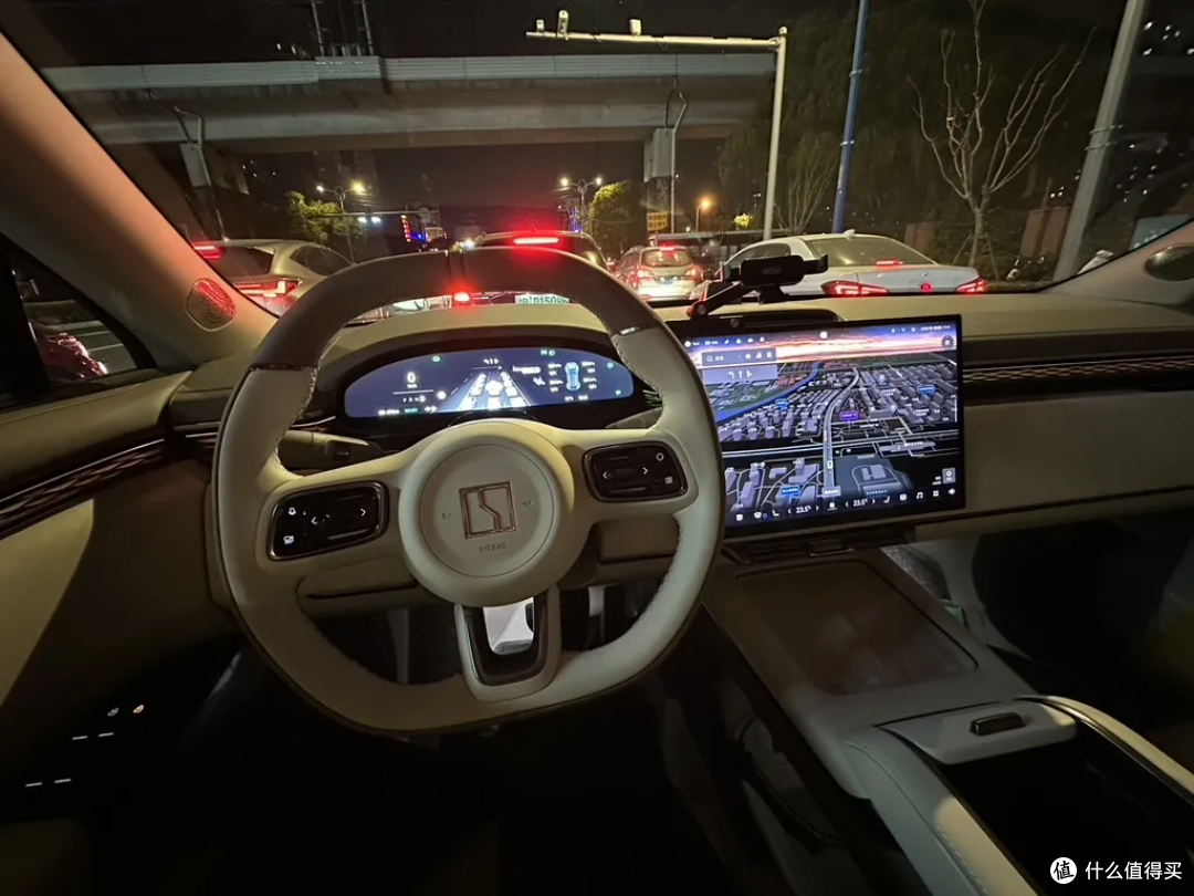家庭用户买新能源车,哪些配置是刚需,哪些只是新鲜感