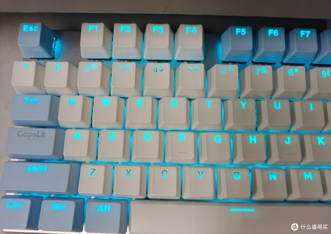 我的桌搭本命！达尔优EK815白蓝青轴键盘