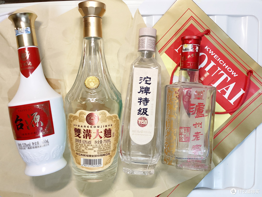 白酒,60元内:红、黑、灰榜
