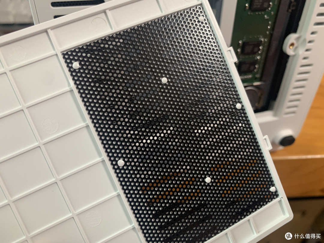 从极空间Z2升级到Q4——我的家庭NAS升级思路与方案