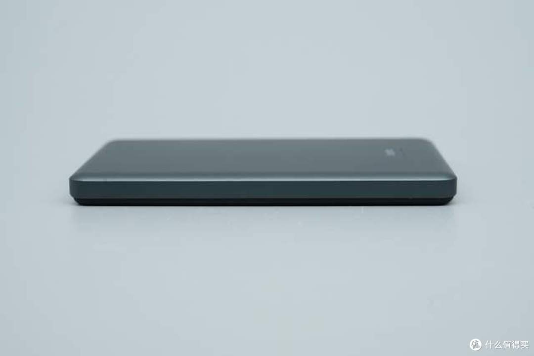 适配iPhone 17 Pro不挡镜头，haha TRAVEL超薄磁吸移动电源拆解