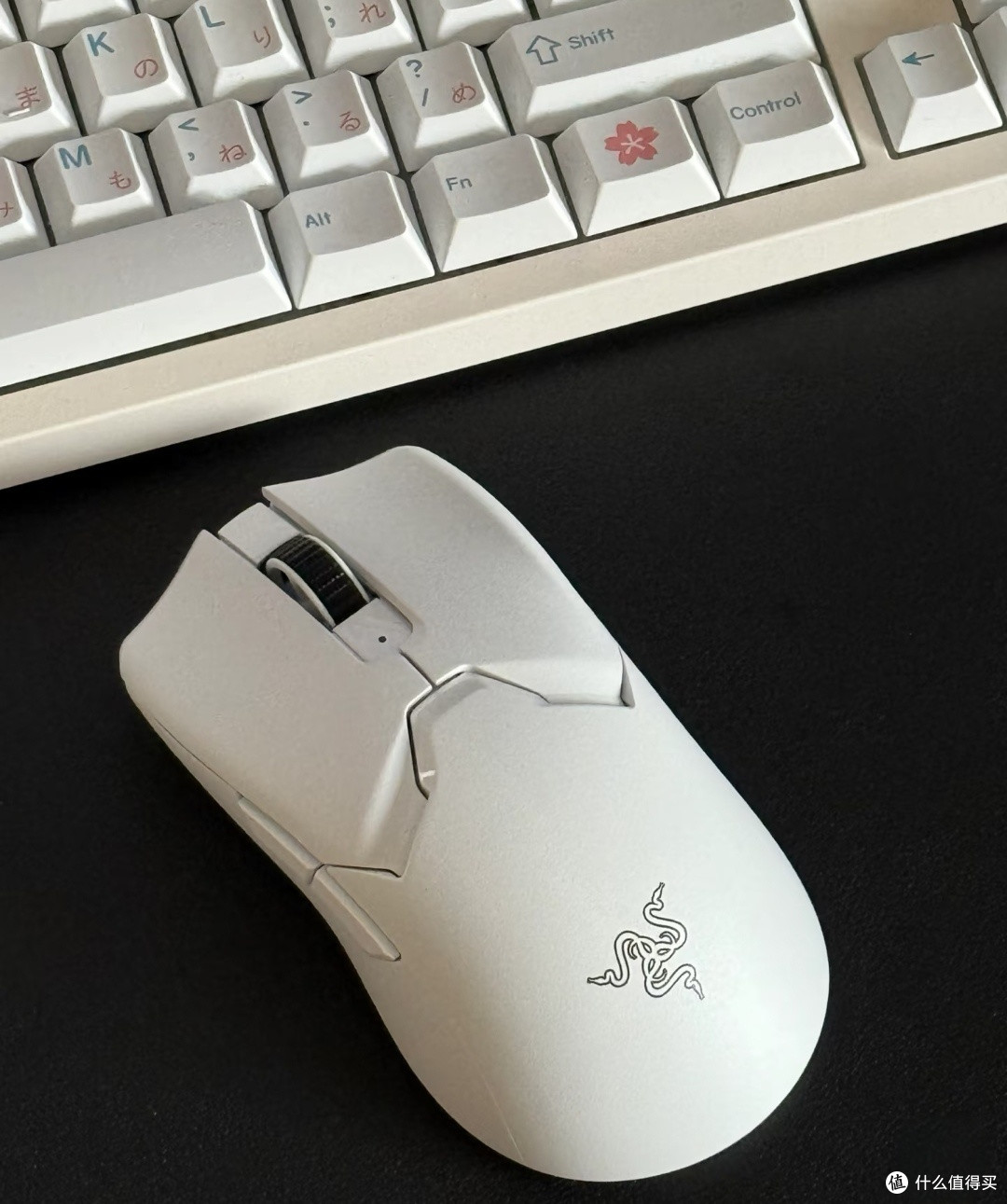 炼狱蝰蛇V3Pro才是游戏和办公全能本命鼠标