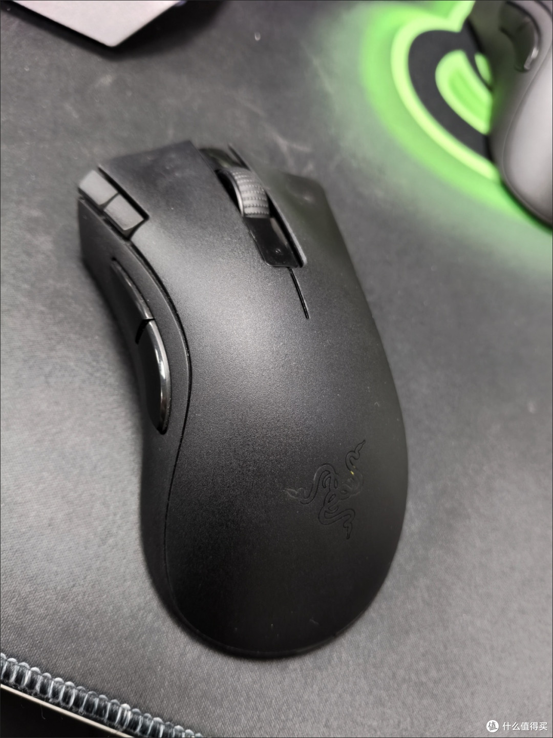 炼狱蝰蛇V3 Pro:游戏办公全能鼠标