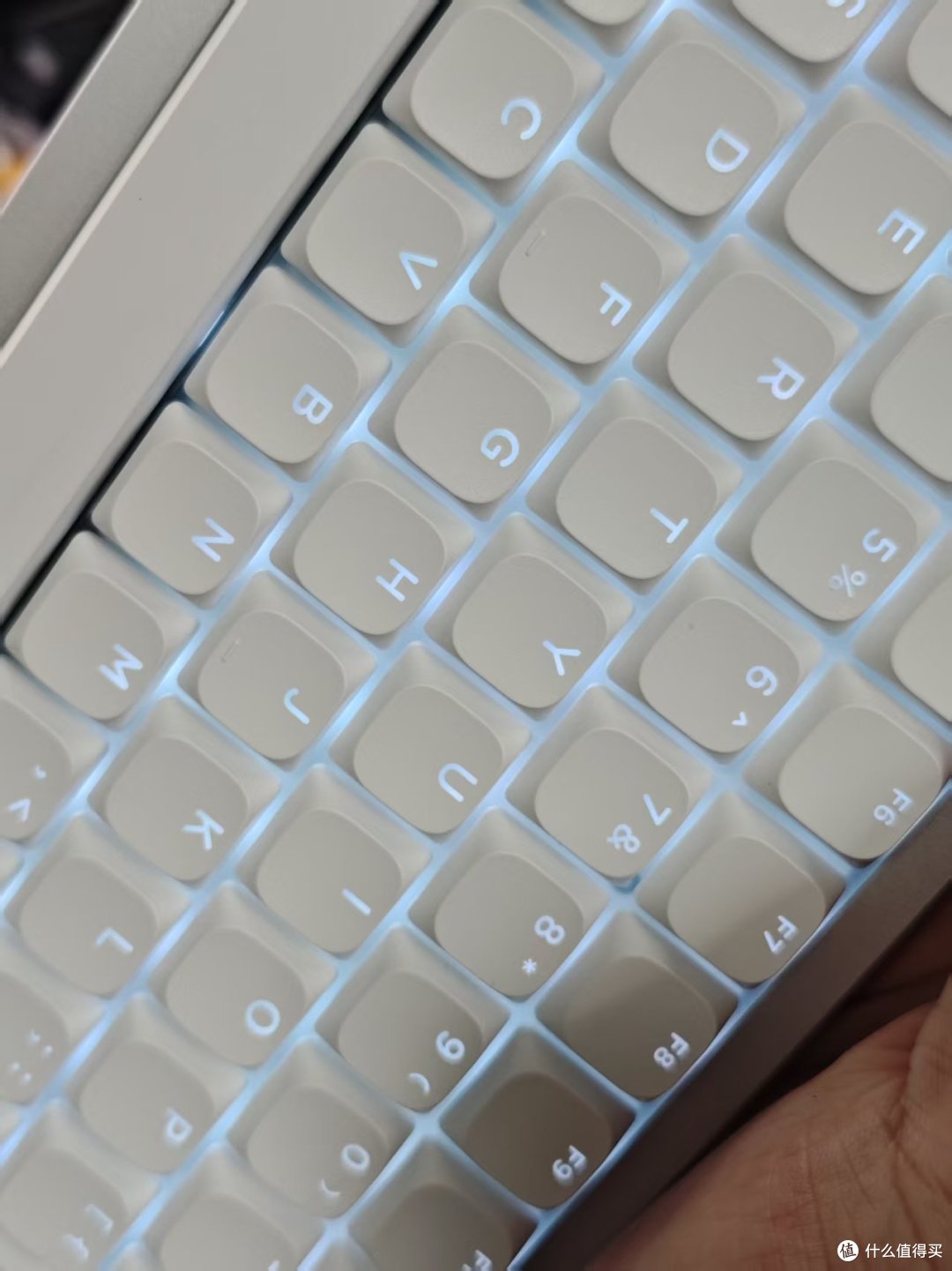 矮轴键盘到底是不是伪需求?以Aesco A83 Air为例
