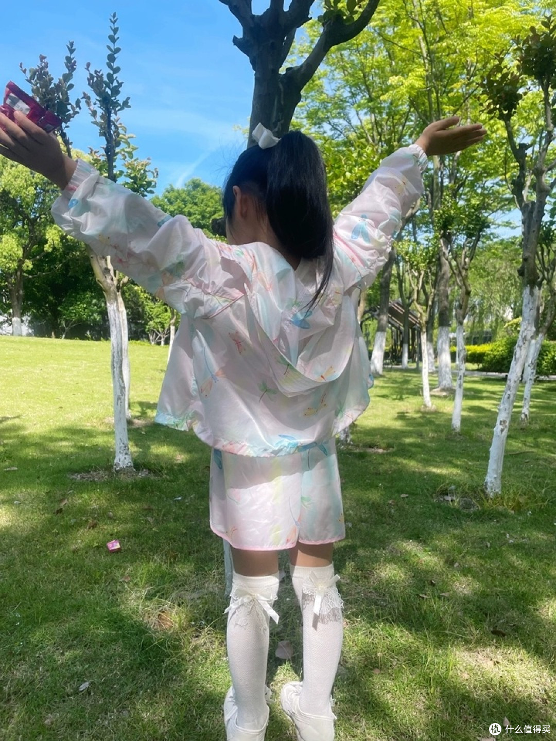 EP雅莹这件冰皮防晒衣封神了!女儿夏天再也不怕晒黑