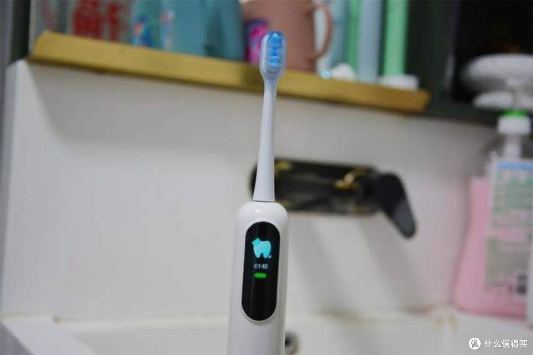 复杂牙况救星,不伤牙的超级扫振!测评FIONX电动牙刷呵护健康