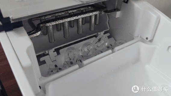 观赛客流暴增!新中式牛排店实测IceLumi透明冰制冰机x3