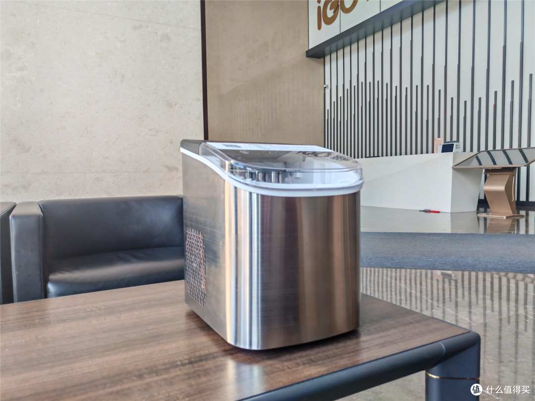 观赛客流暴增!新中式牛排店实测IceLumi透明冰制冰机x3