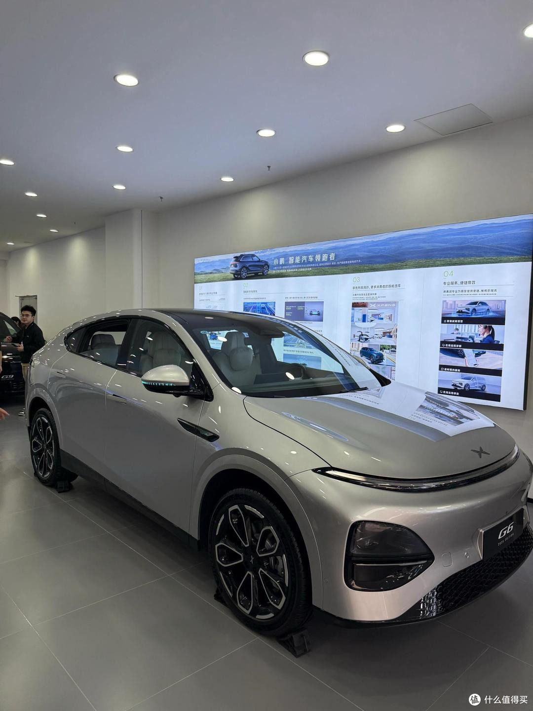 小鹏G9:改款把牌桌掀了,但别把它供成神