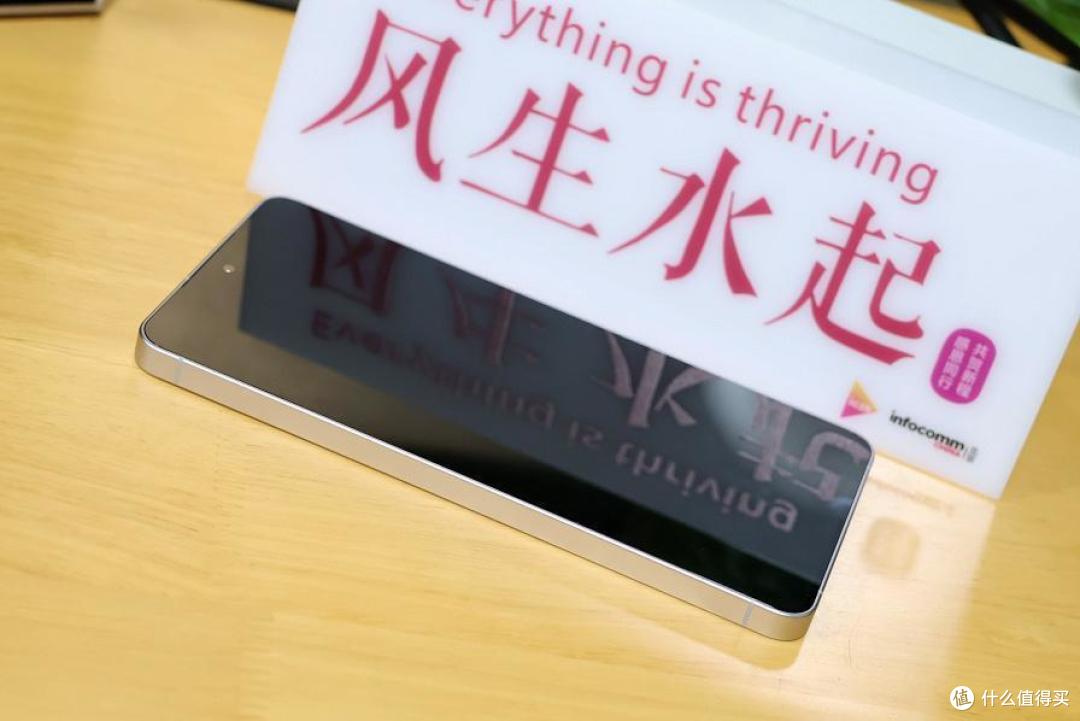深测三星Galaxy S26+:旗舰不只有Ultra