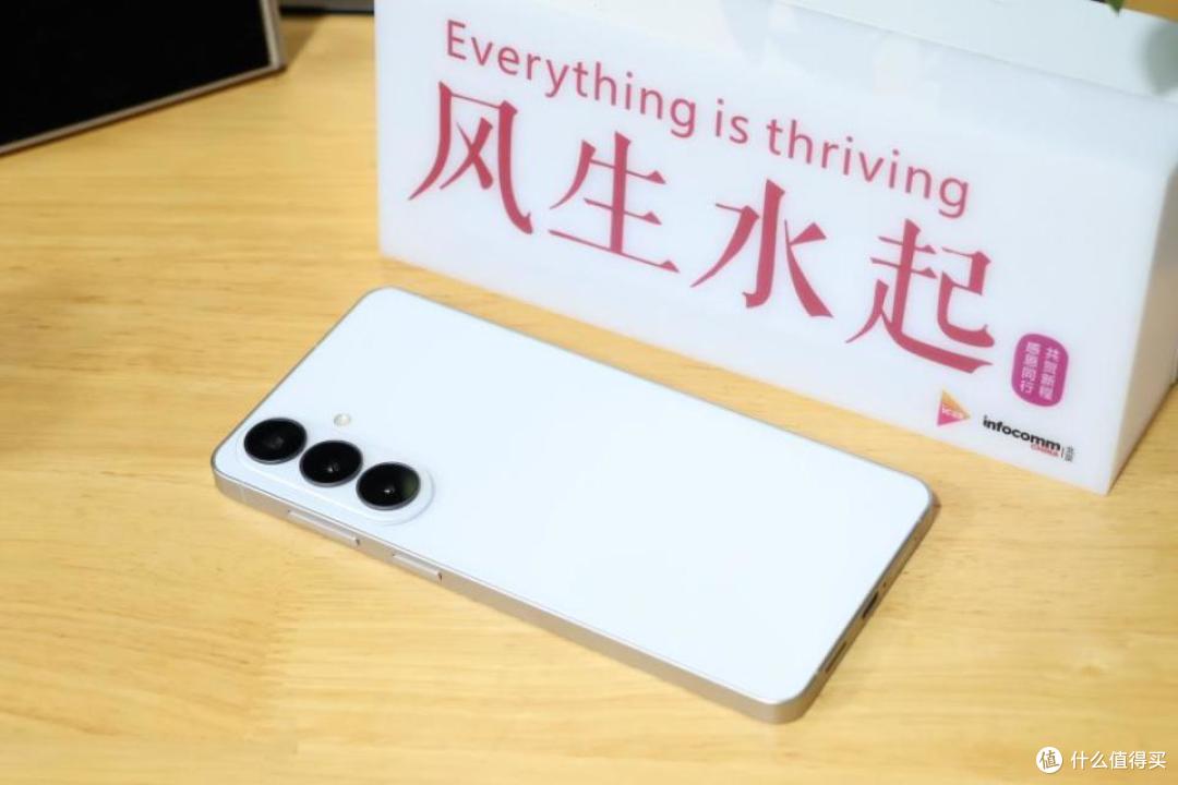 深测三星Galaxy S26+:旗舰不只有Ultra