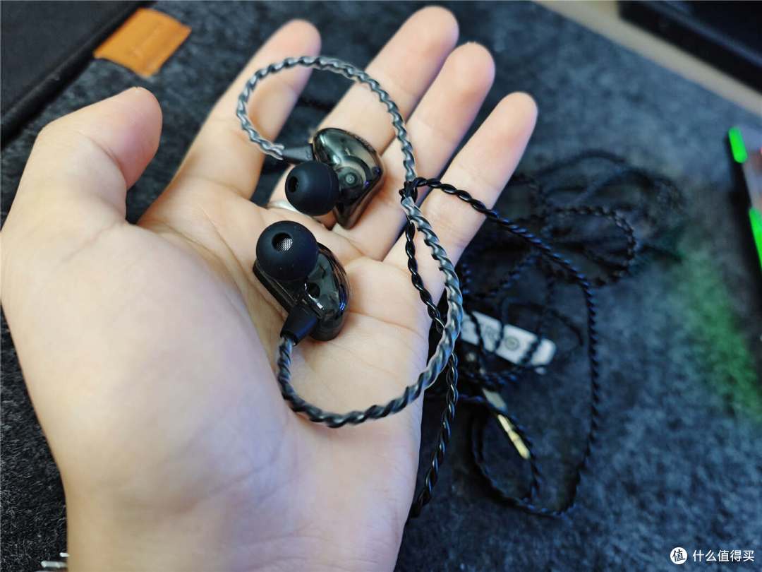 有线监听实力派!得胜TS-2350入耳式监听耳机,还原声音本来模样