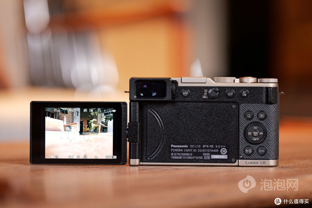 回归拍照本心,松下LUMIX L10复古便携相机上手体验