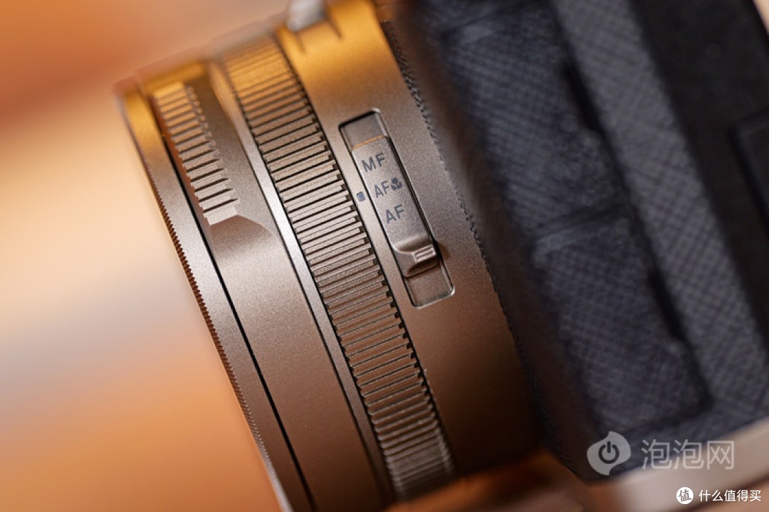 回归拍照本心,松下LUMIX L10复古便携相机上手体验