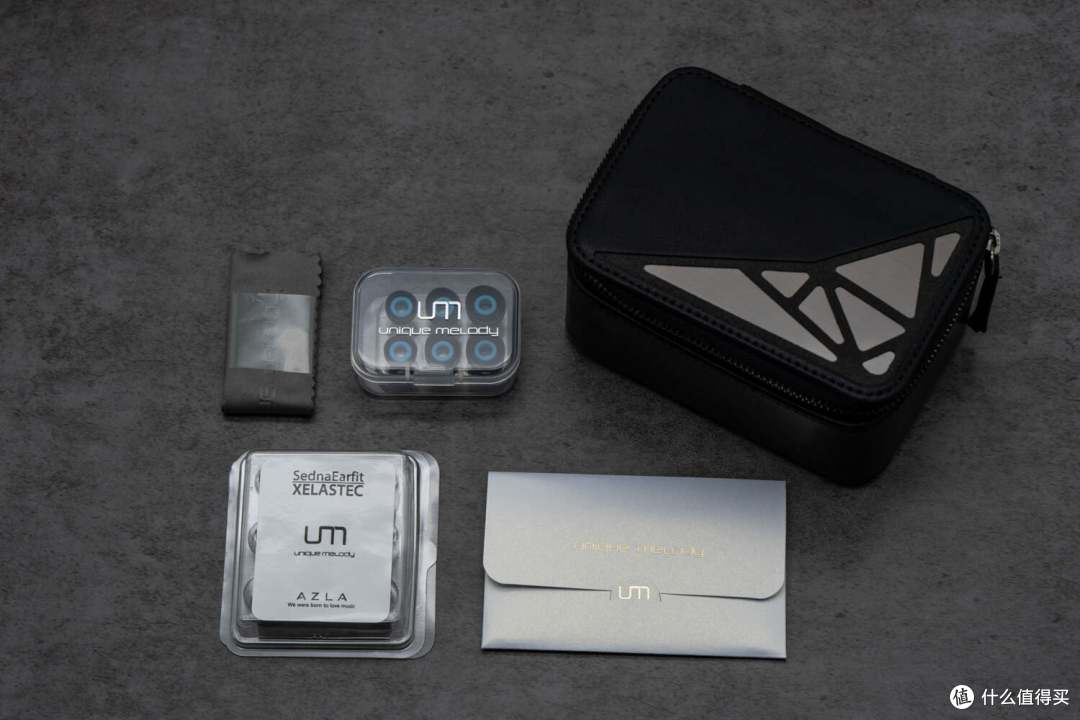 聊聊UM Maven III月芽：超浓氛围感12单元入耳式耳机