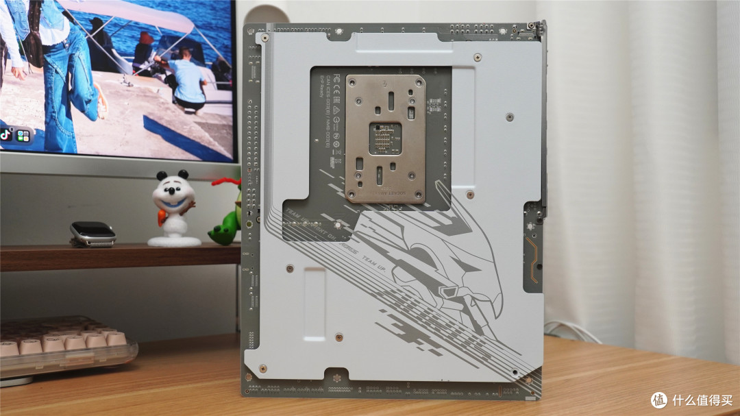 装机不用挑，就选电竞雕！！技嘉X870E X3D电竞冰雕主板深度测评